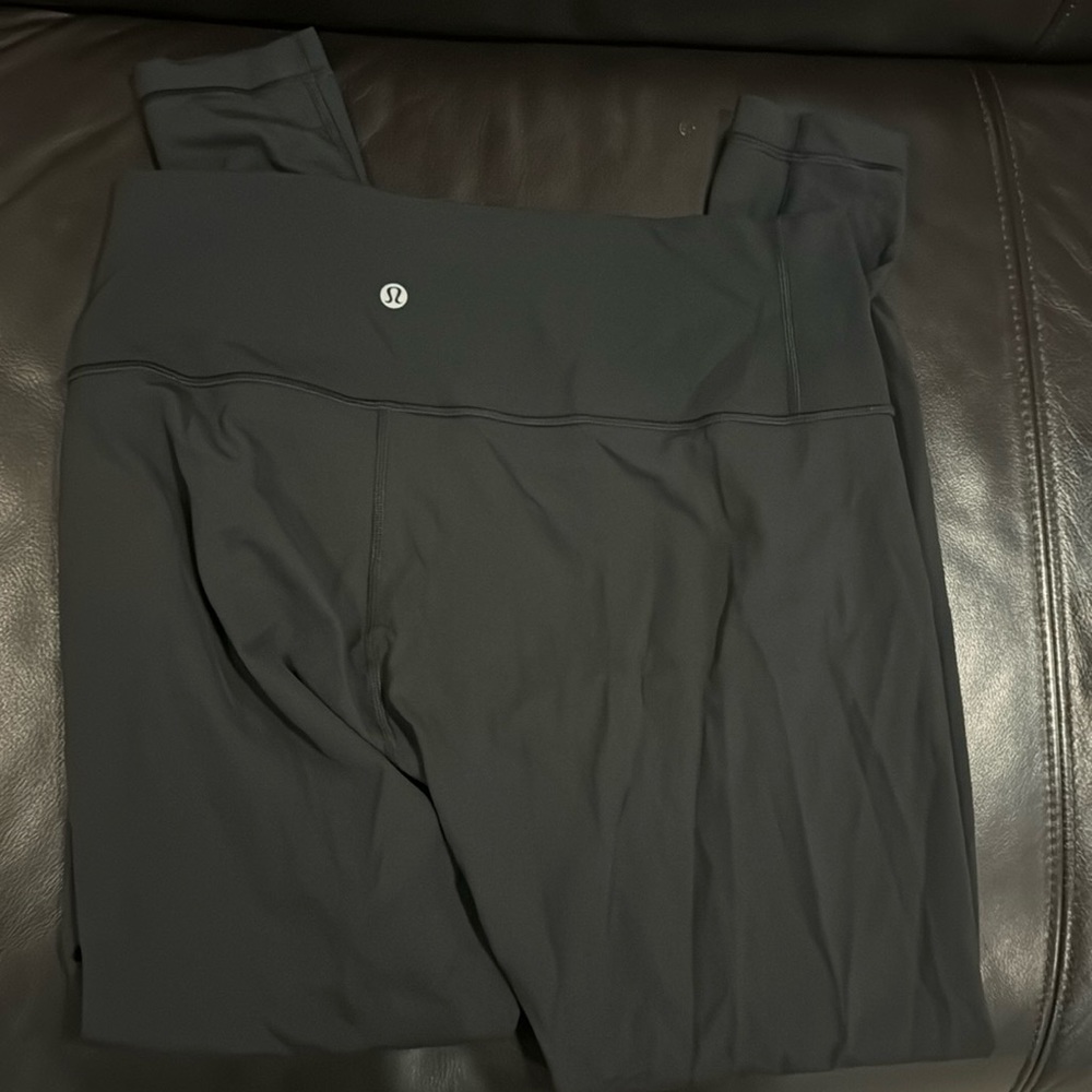Lululemon leggings size 12 28in